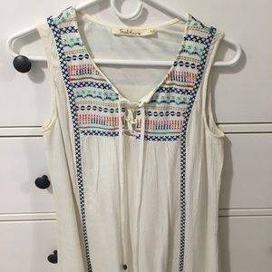 Woman’s Solitaire Dress Size Medium